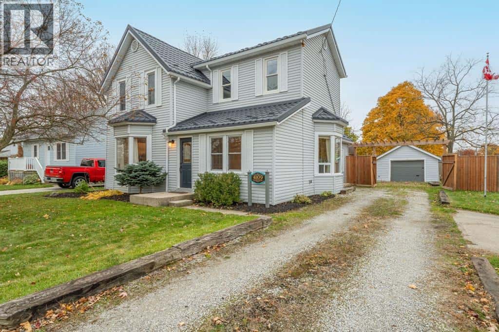 4109 Glenview AVENUE — Petrolia, Ontario - Photo 2 of 36