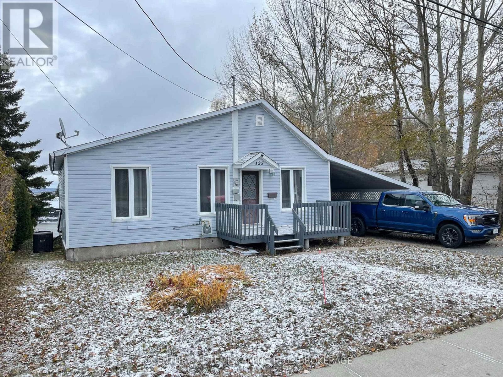 125 RORKE AVENUE — Temiskaming Shores (Haileybury), Ontario - Main photo