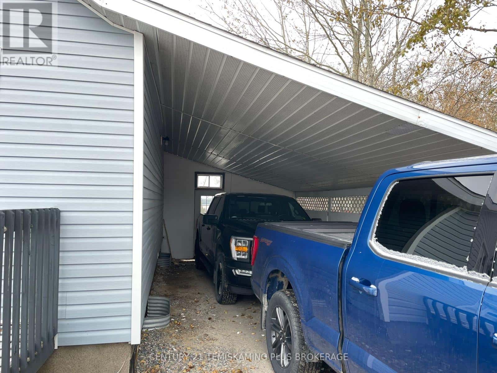 125 RORKE AVENUE — Temiskaming Shores (Haileybury), Ontario - Photo 2 of 27