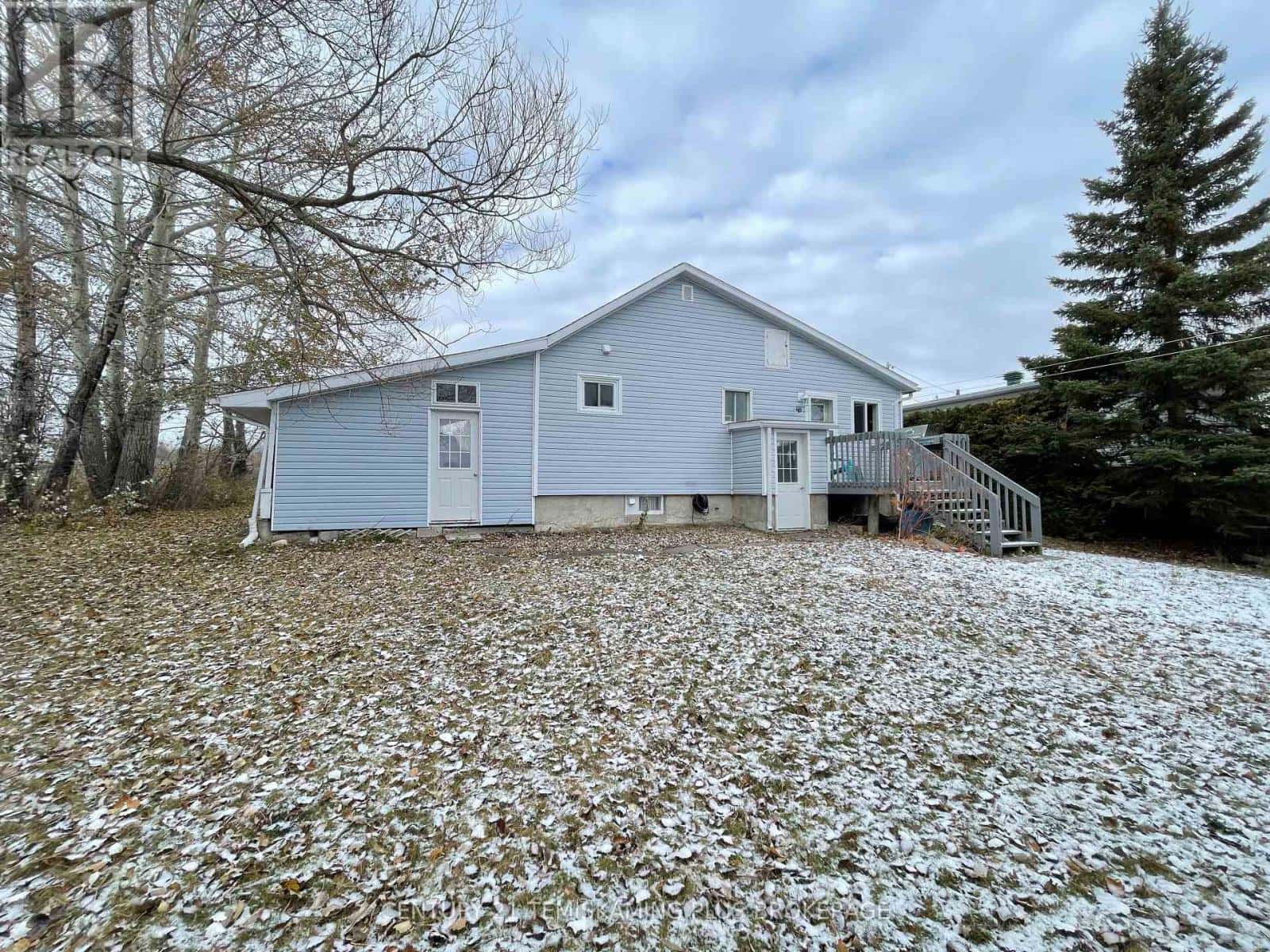 125 RORKE AVENUE — Temiskaming Shores (Haileybury), Ontario - Photo 3 of 27