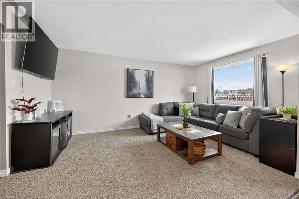 49 PEEL Street E Unit# 26 — Jarvis, Ontario - Photo 4 of 48