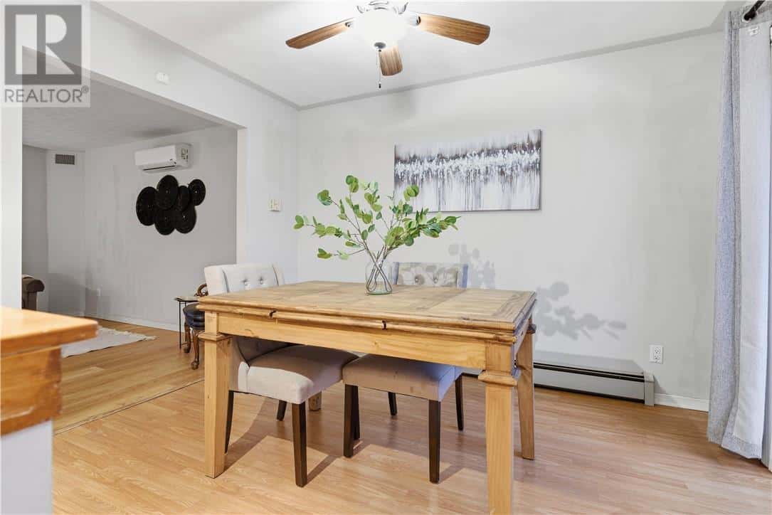 1645 Wendy Street — Val Caron, Ontario - Photo 5 of 17