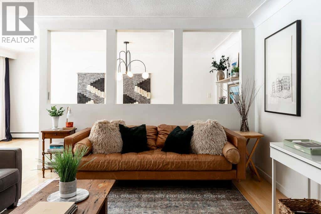 1052 FRENCH ROAD — Hamilton (Mount Hope), Ontario - Photo 5 of 49