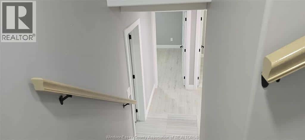 4416 Belmont AVENUE — Comber, Ontario - Photo 2 of 14