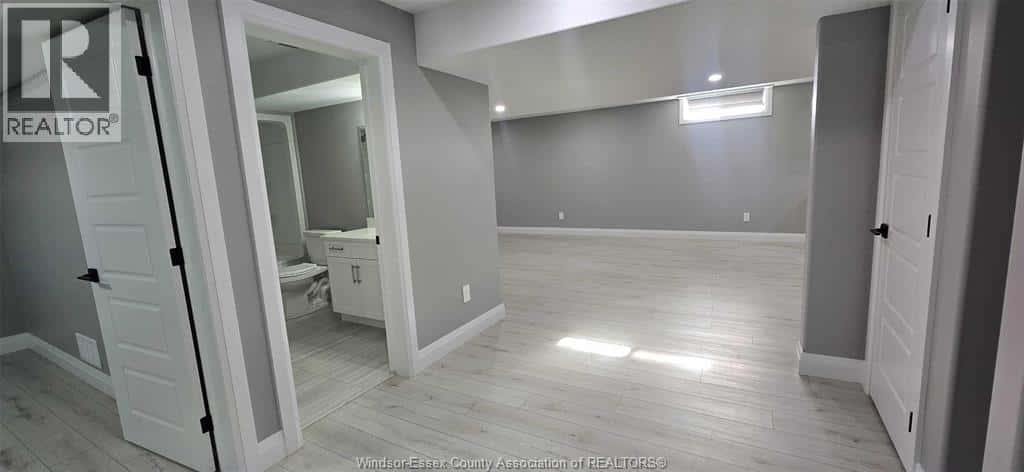 4416 Belmont AVENUE — Comber, Ontario - Photo 3 of 14