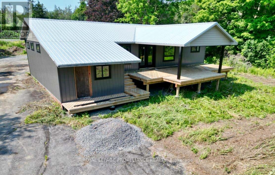 3628 COUNTY ROAD 1 — Prince Edward County (Hillier Ward), Ontario - Photo 4 of 12