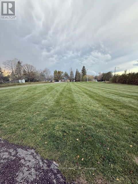 (BASEMENT UNIT) - 5143 11TH LINE — Innisfil (Cookstown), Ontario - Photo 2 of 11