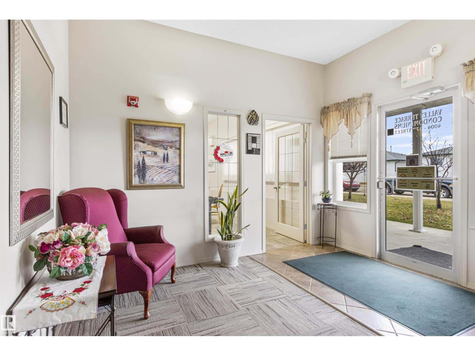 #202 4004 47 ST — Drayton Valley, Alberta - Photo 4 of 19