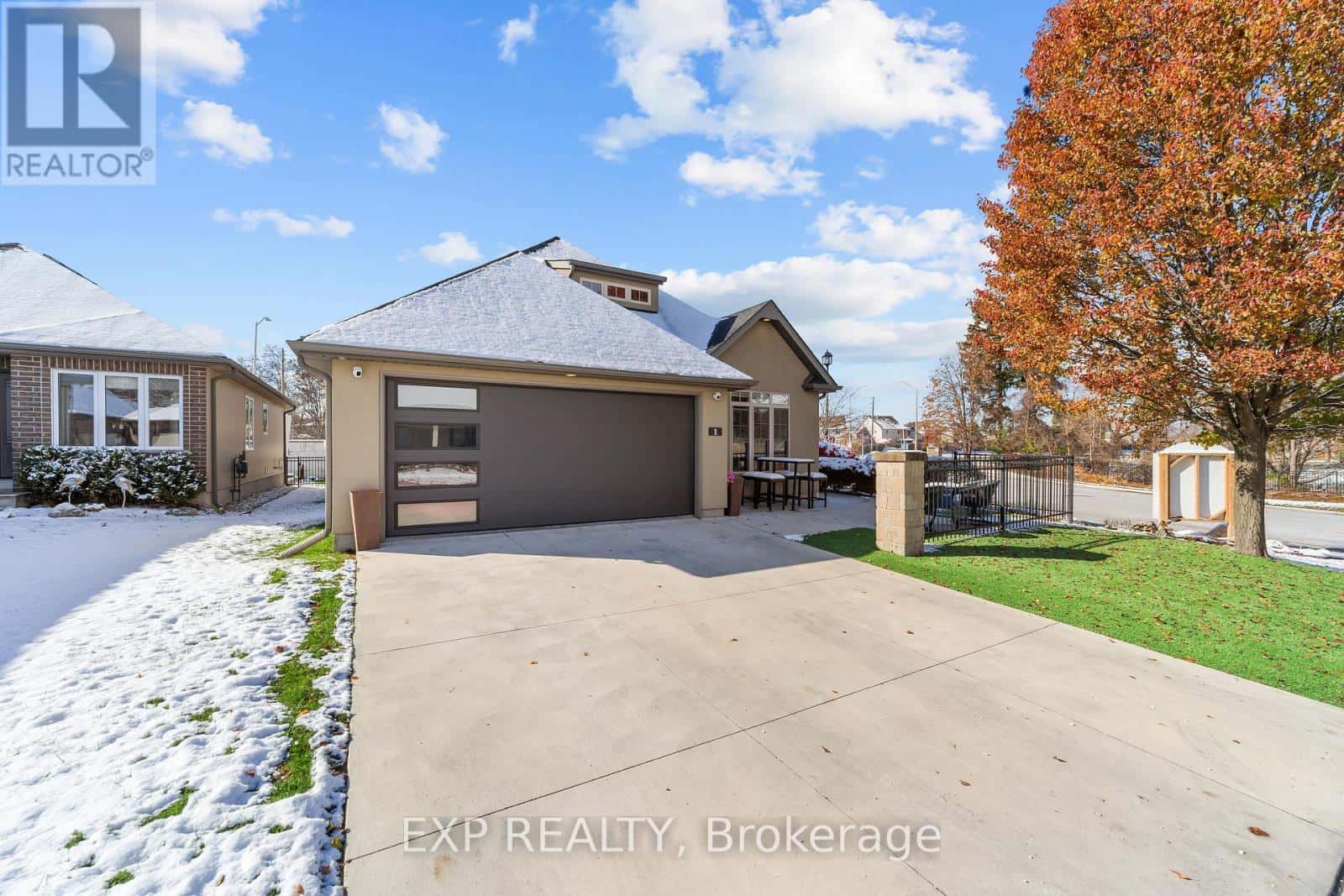 1 - 1430 HIGHBURY AVENUE N — London East (East D), Ontario - Photo 2 of 33