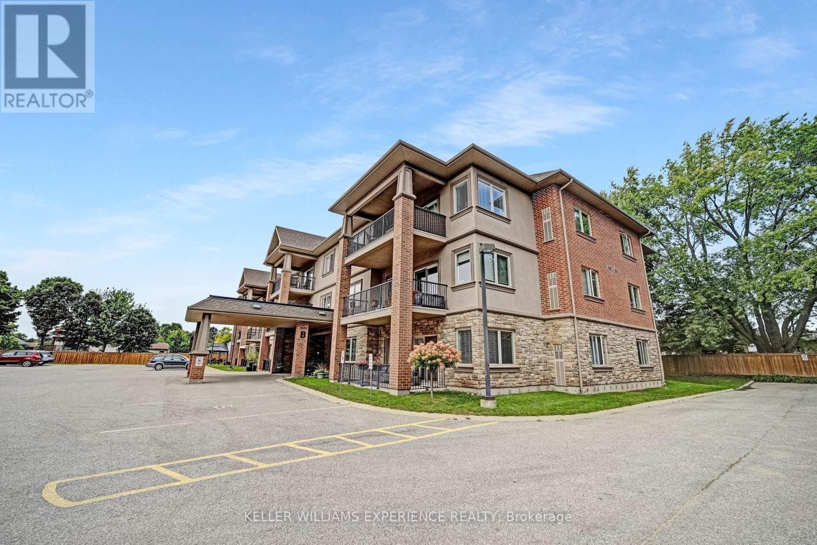 103 - 19B YONGE STREET N — Springwater (Elmvale), Ontario - Main photo