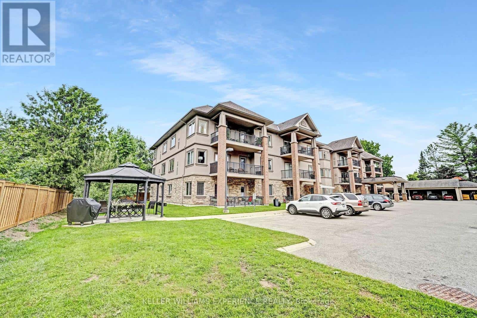 103 - 19B YONGE STREET N — Springwater (Elmvale), Ontario - Photo 2 of 40