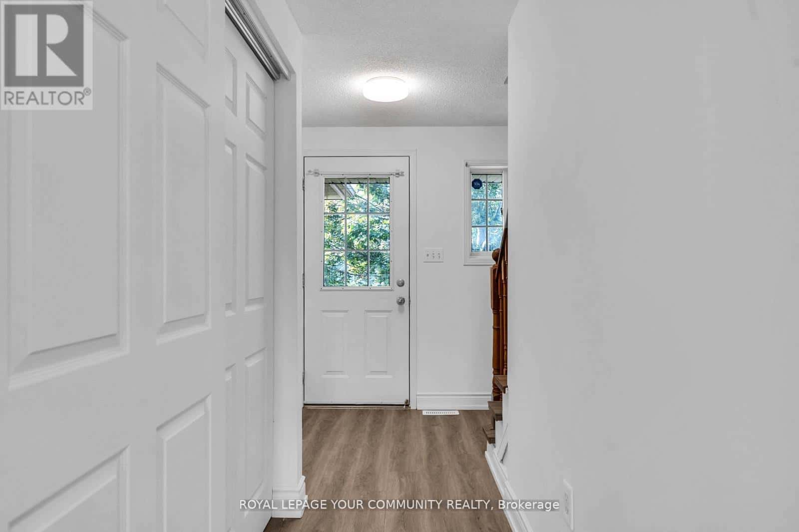 76 CHELTENHAM ROAD — Barrie (Georgian Drive), Ontario - Photo 4 of 31