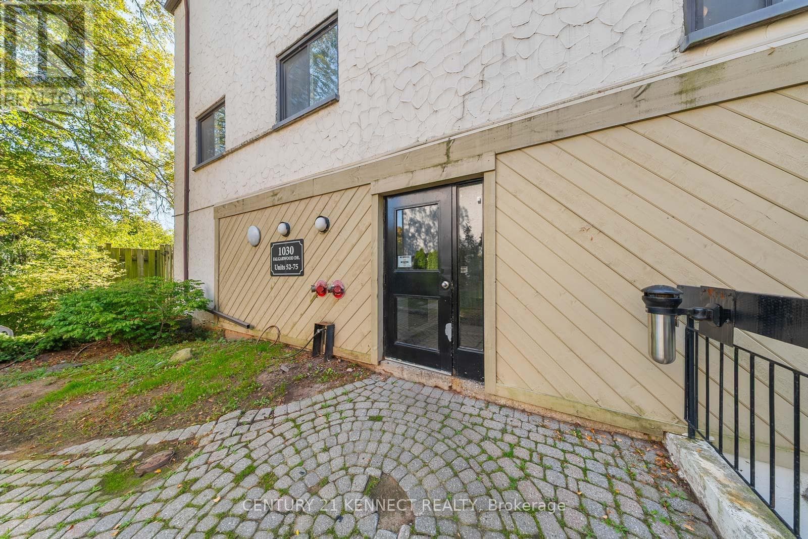 71 - 1030 FALGARWOOD DRIVE — Oakville (FA Falgarwood), Ontario - Main photo