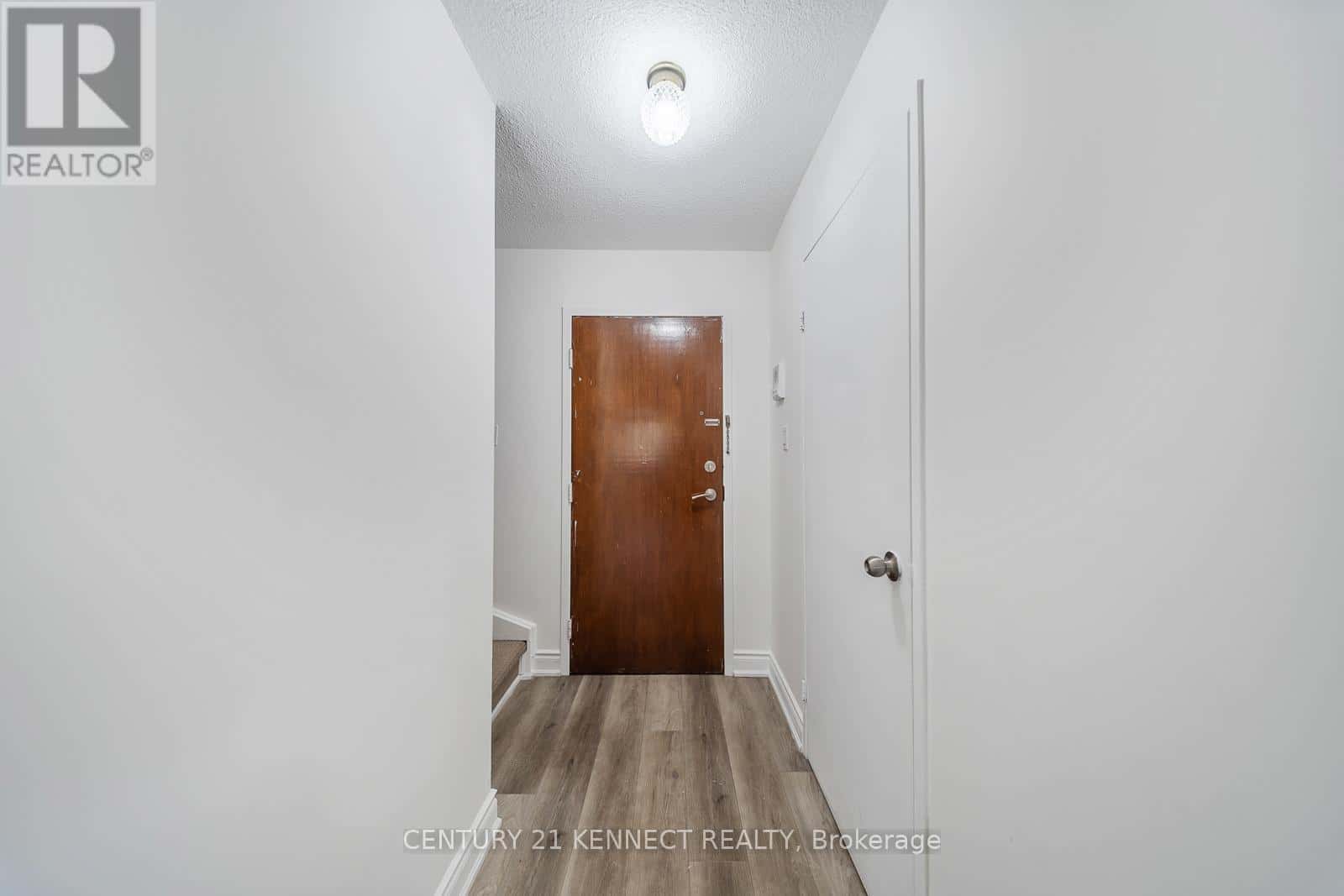 71 - 1030 FALGARWOOD DRIVE — Oakville (FA Falgarwood), Ontario - Photo 2 of 33