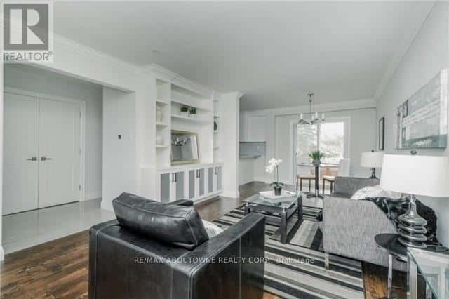 1534 FORESTDALE COURT — Oakville (FA Falgarwood), Ontario - Photo 5 of 19