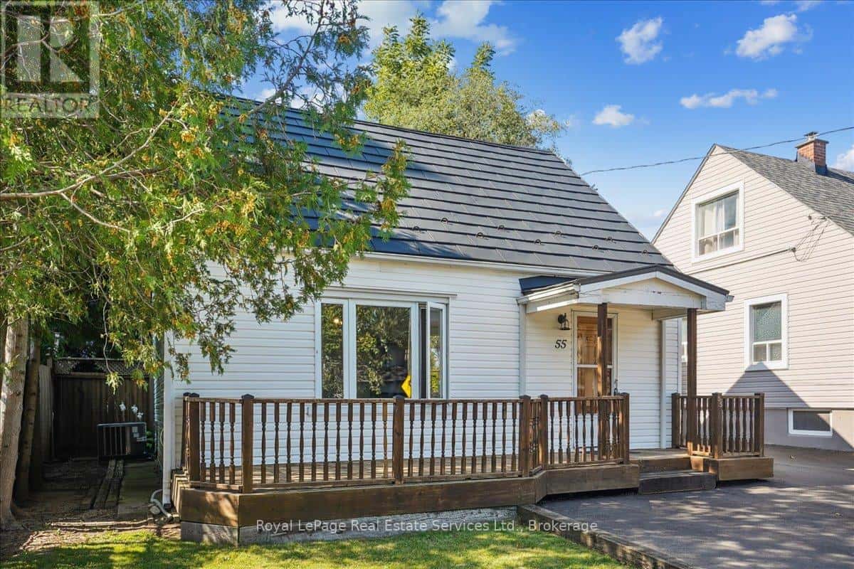 55 STEWART STREET — Oakville (CO Central), Ontario - Photo 4 of 9