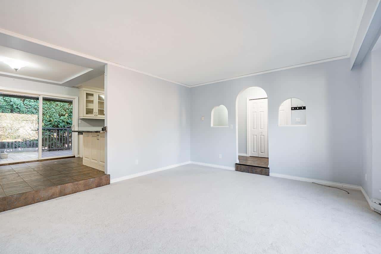 9276 GREER STREET — Langley, British Columbia - Photo 5 of 38