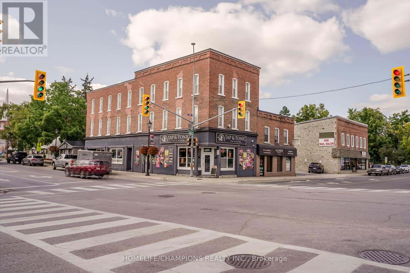 18 BRIDGE STREET — Trent Hills (Campbellford), Ontario - Photo 2 of 5