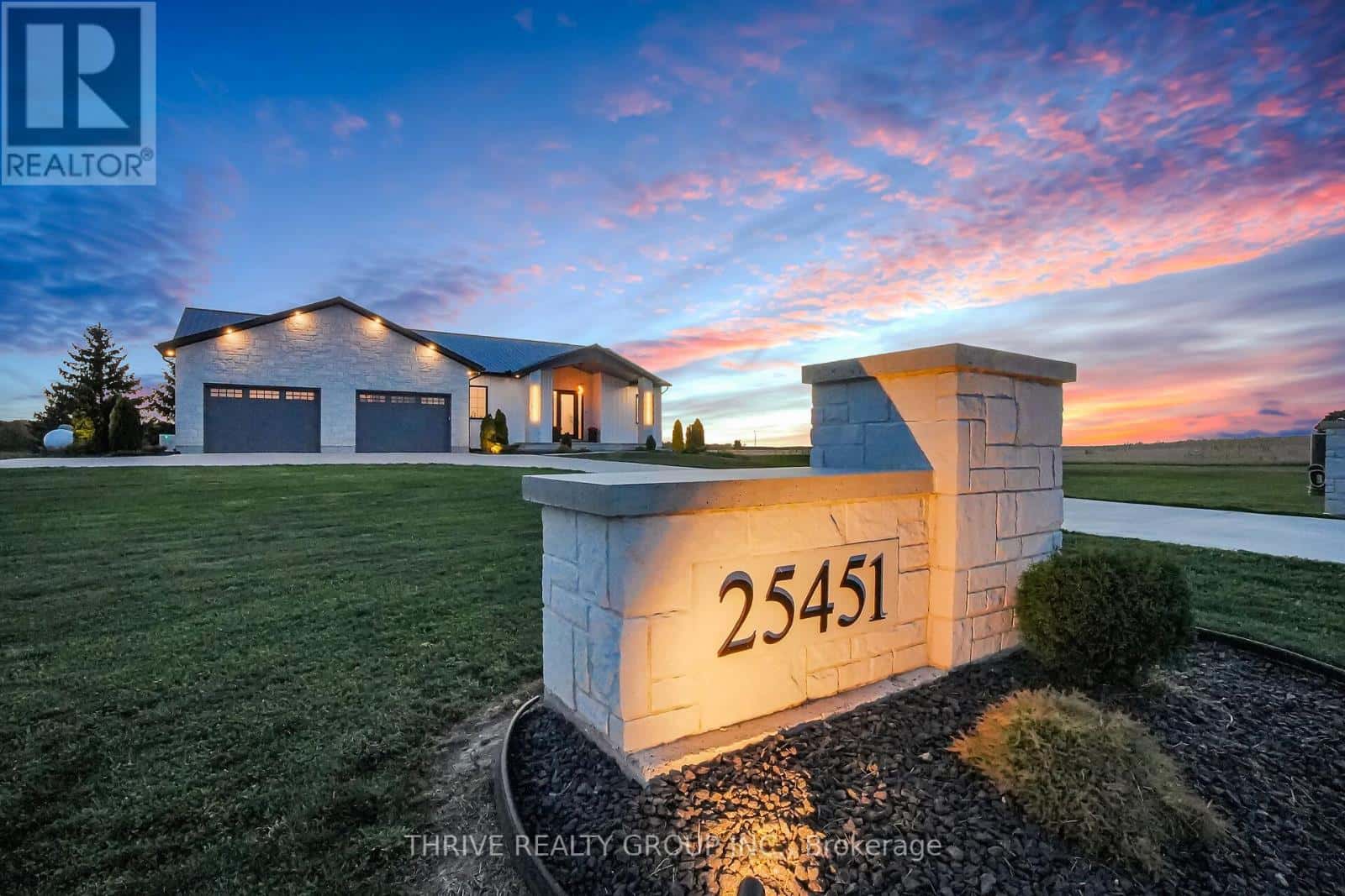 25451 WOOD ROAD — Adelaide Metcalfe, Ontario - Photo 4 of 50