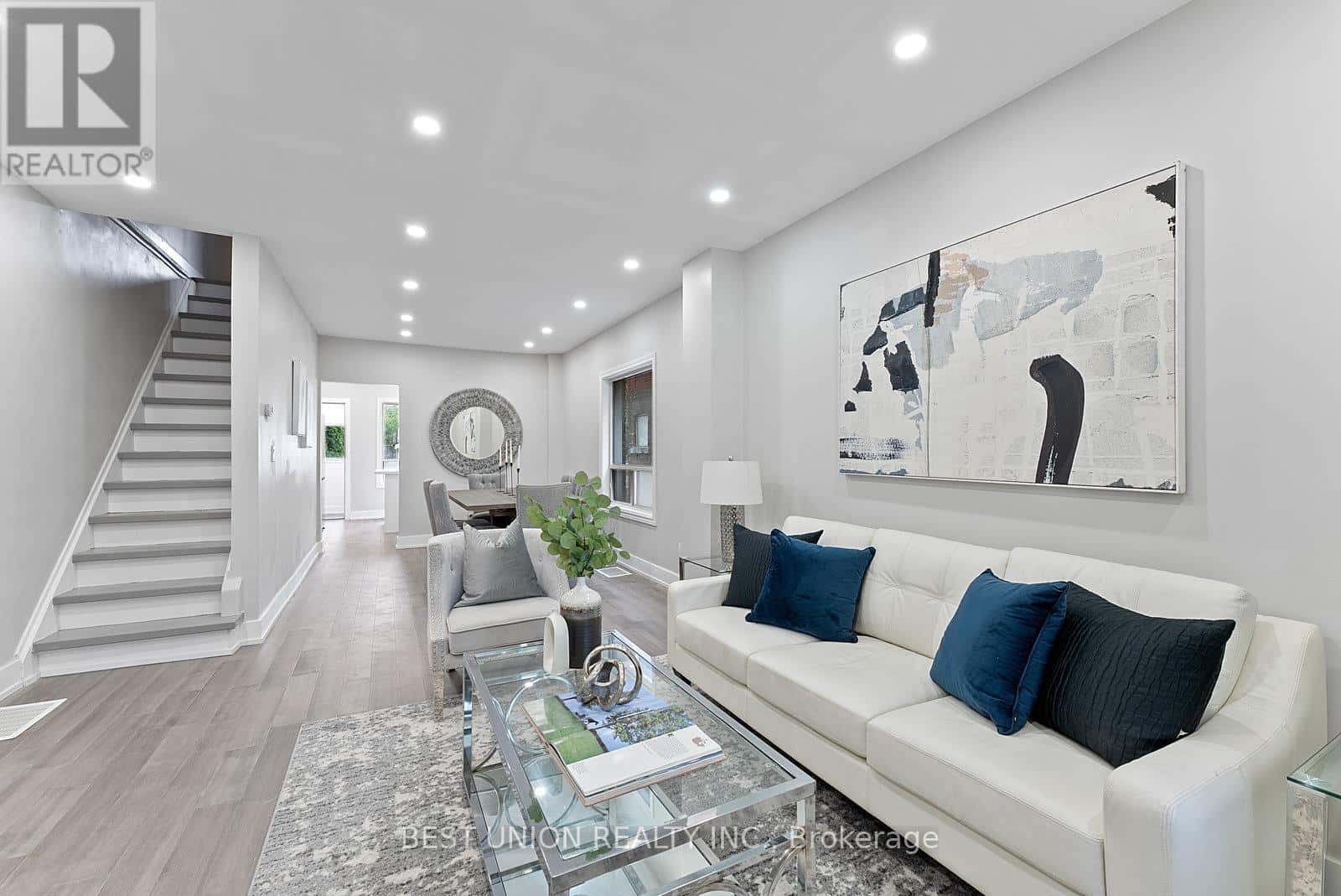 898 GREENWOOD AVENUE — Toronto (Danforth), Ontario - Photo 5 of 32