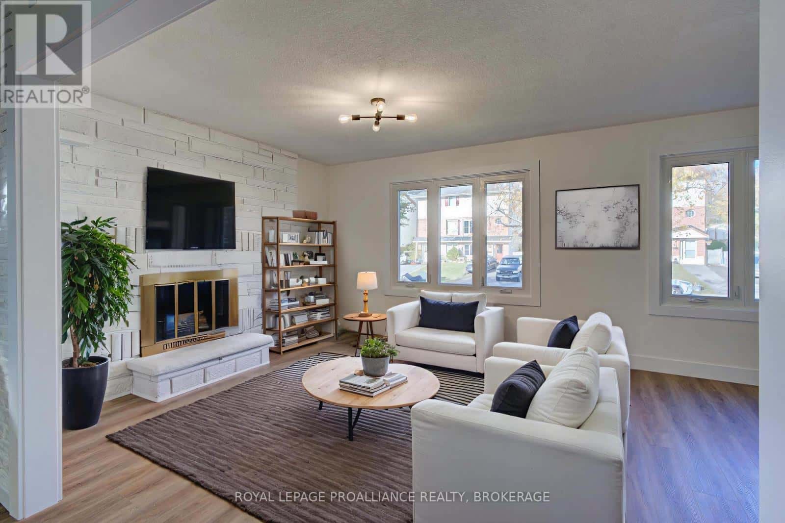 84 JOYCE STREET — Kingston (Rideau), Ontario - Photo 4 of 12