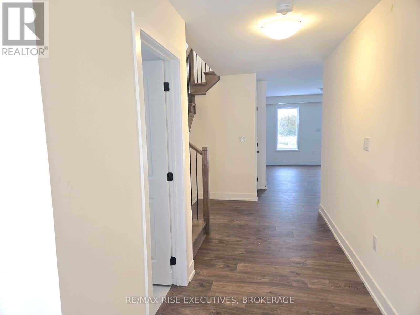 79 CREIGHTON DRIVE — Loyalist (Lennox and Addington - South), Ontario - Photo 3 of 13