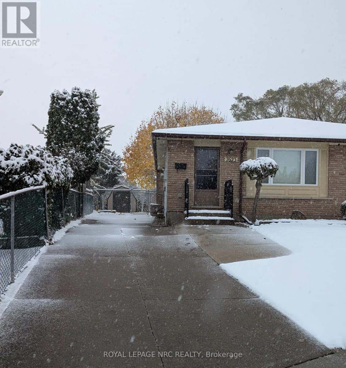 7623 Ronnie Crescent South