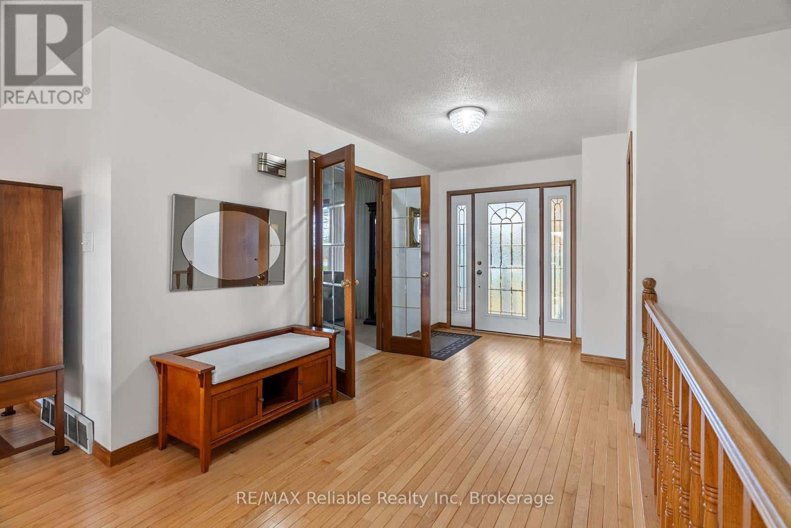 226 MAIN STREET N — Huron East (Seaforth), Ontario - Photo 4 of 40