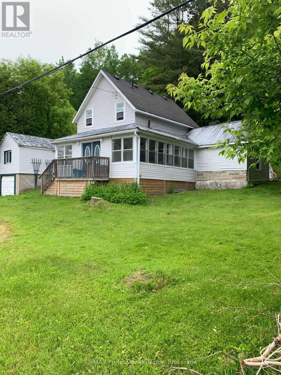 72 BOBCAYGEON ROAD — Minden Hills (Lutterworth), Ontario - Photo 2 of 32