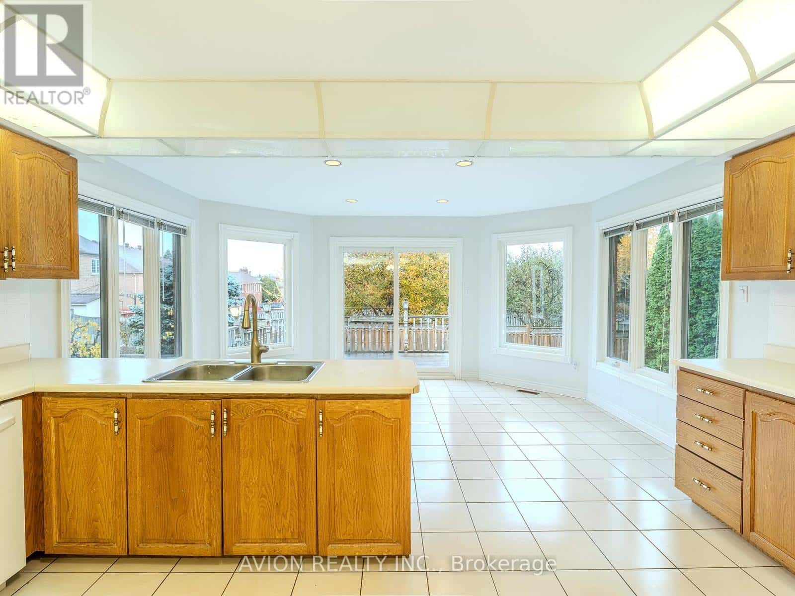 103 SPADINA ROAD — Richmond Hill (Bayview Hill), Ontario - Photo 5 of 30