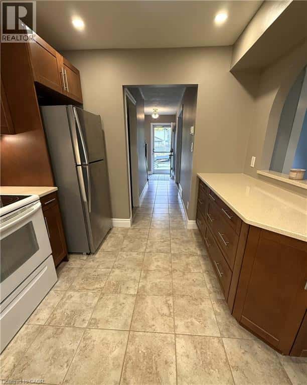 88 CONESTOGA Road — New Hamburg, Ontario - Photo 3 of 22