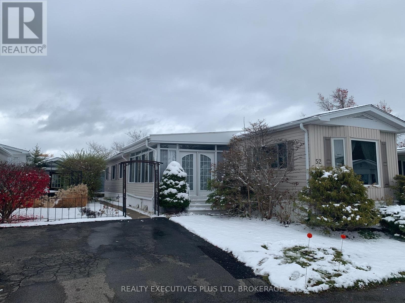 52 - 3033 TOWNLINE ROAD — Fort Erie (Stevensville), Ontario - Main photo