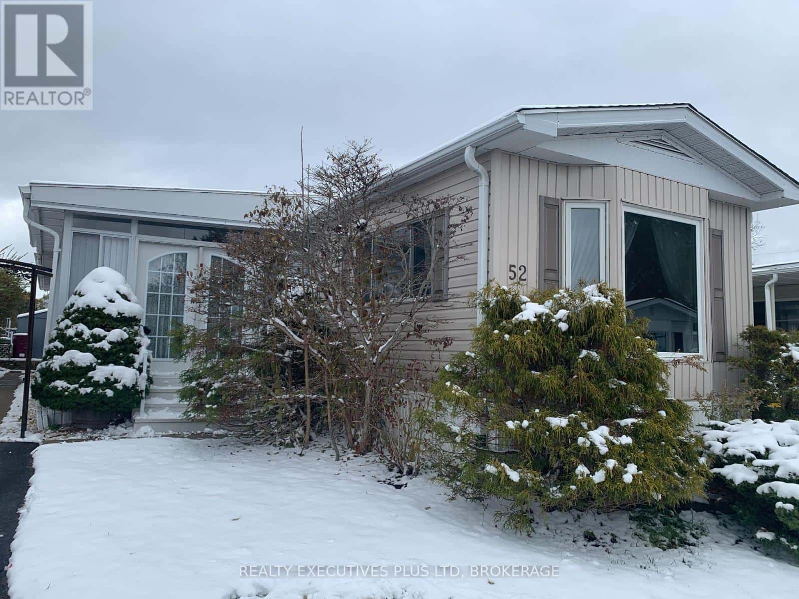 52 - 3033 TOWNLINE ROAD — Fort Erie (Stevensville), Ontario - Photo 2 of 16