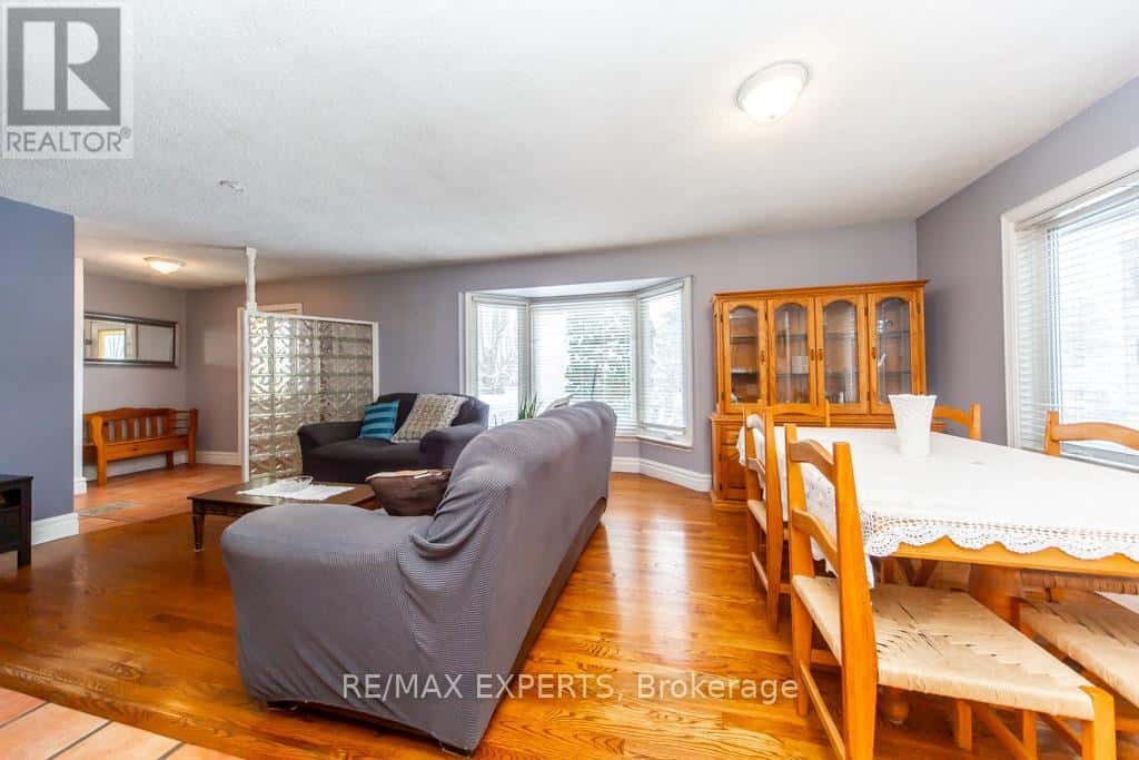 7440 17TH SIDE ROAD — King (Schomberg), Ontario - Photo 5 of 50