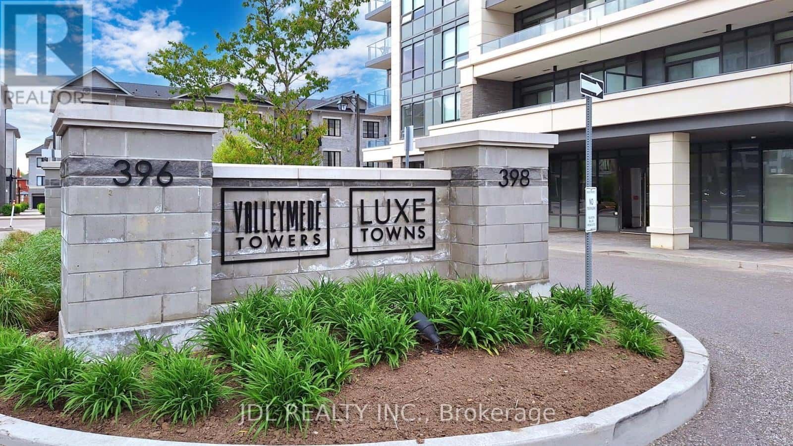 803 - 398 HIGHWAY 7 E — Richmond Hill (Doncrest), Ontario - Photo 3 of 50