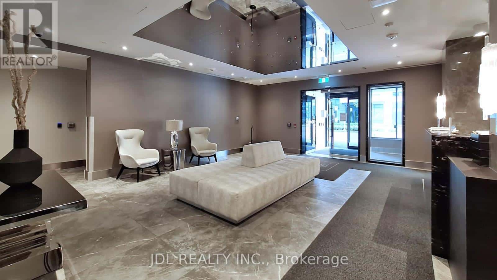 803 - 398 HIGHWAY 7 E — Richmond Hill (Doncrest), Ontario - Photo 5 of 50