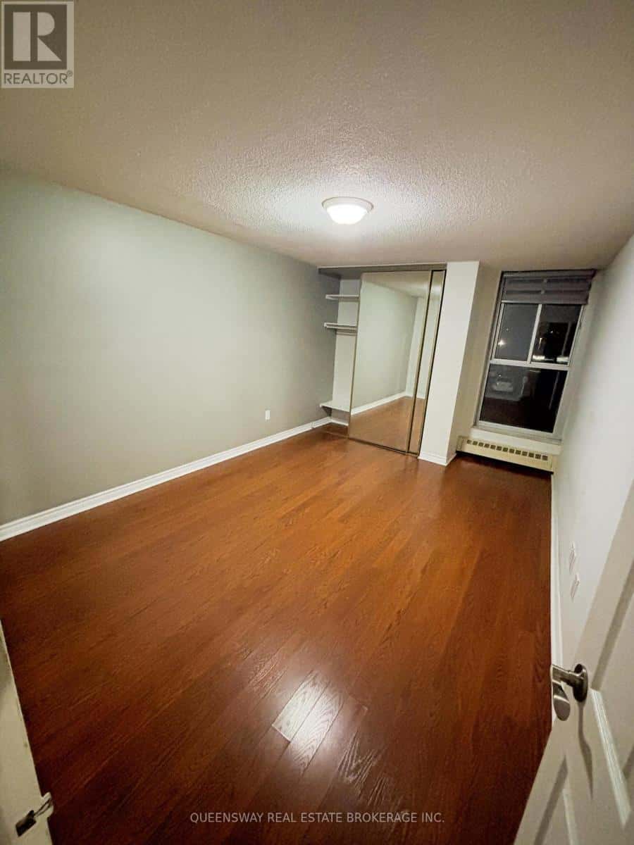 205 - 420 MILL ROAD — Toronto (Eringate-Centennial-West Deane), Ontario - Photo 4 of 13