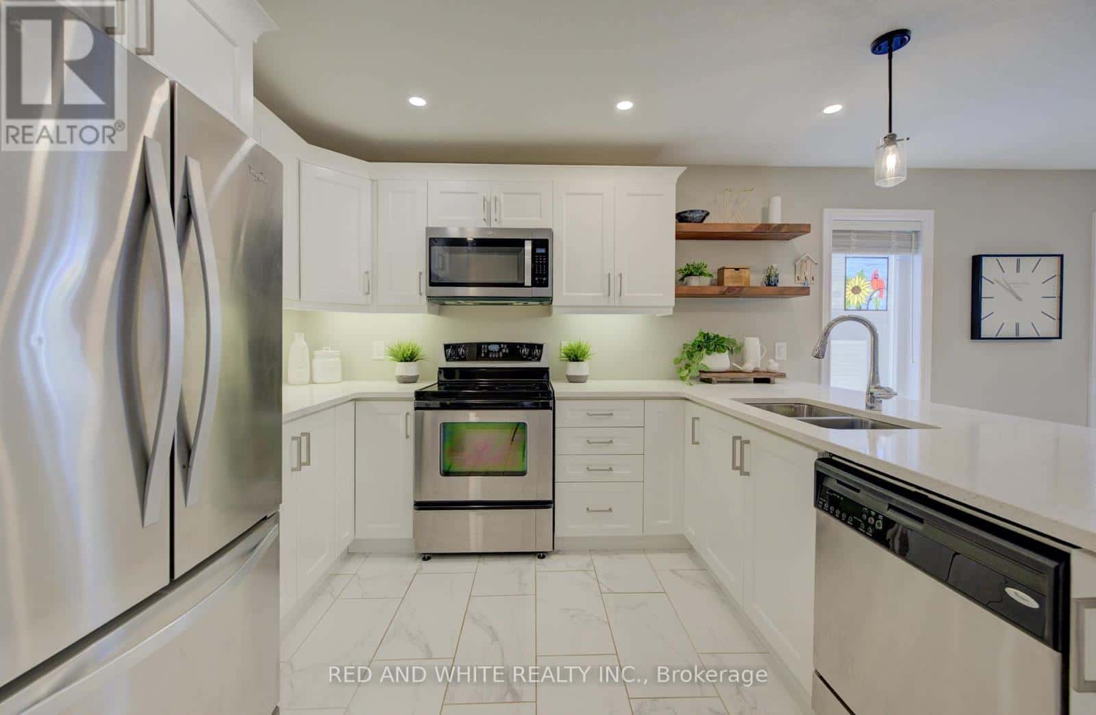 56 NORFOLK STREET — Norfolk (Waterford), Ontario - Photo 5 of 48