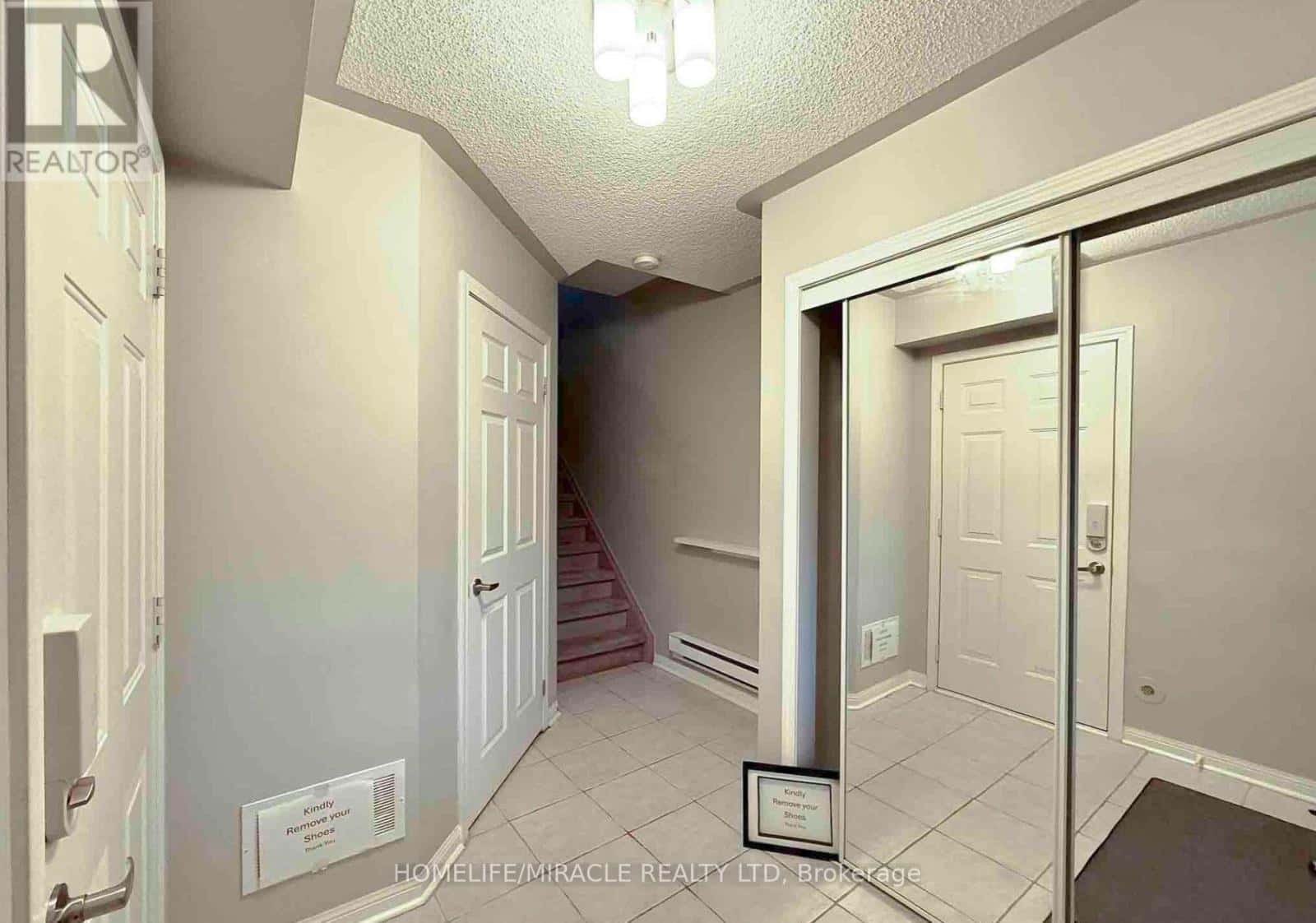 3159 STORNOWAY CIRCLE S — Oakville (BC Bronte Creek), Ontario - Photo 3 of 17