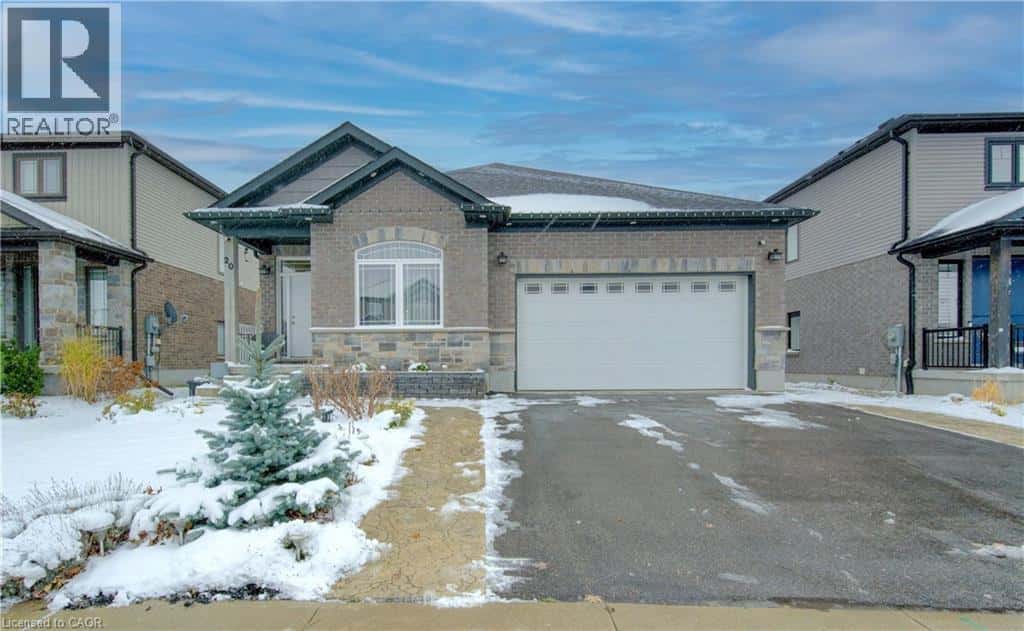 20 STIER Road — New Hamburg, Ontario - Photo 2 of 40