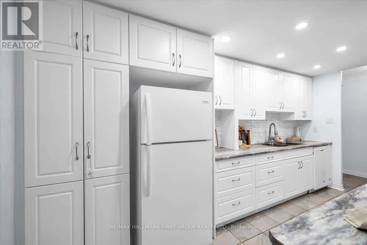 109 - 1535 DIEFENBAKER COURT — Pickering (Town Centre), Ontario - Photo 5 of 29