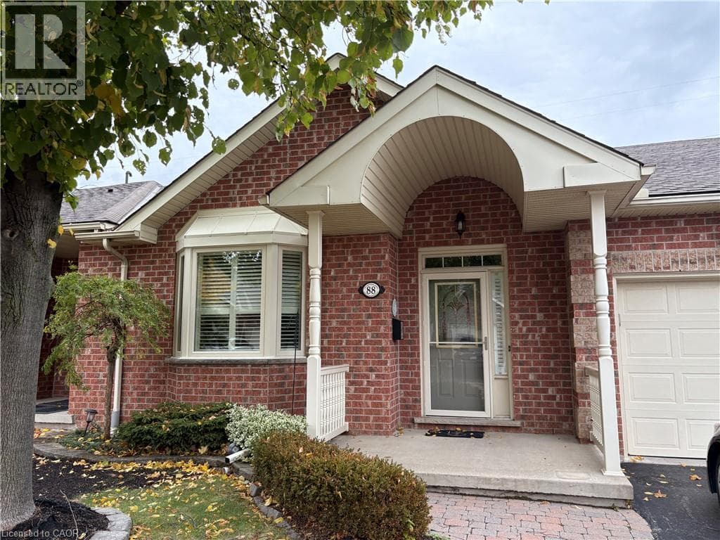 88 NORTHERNBREEZE Street — Mount Hope, Ontario - Main photo