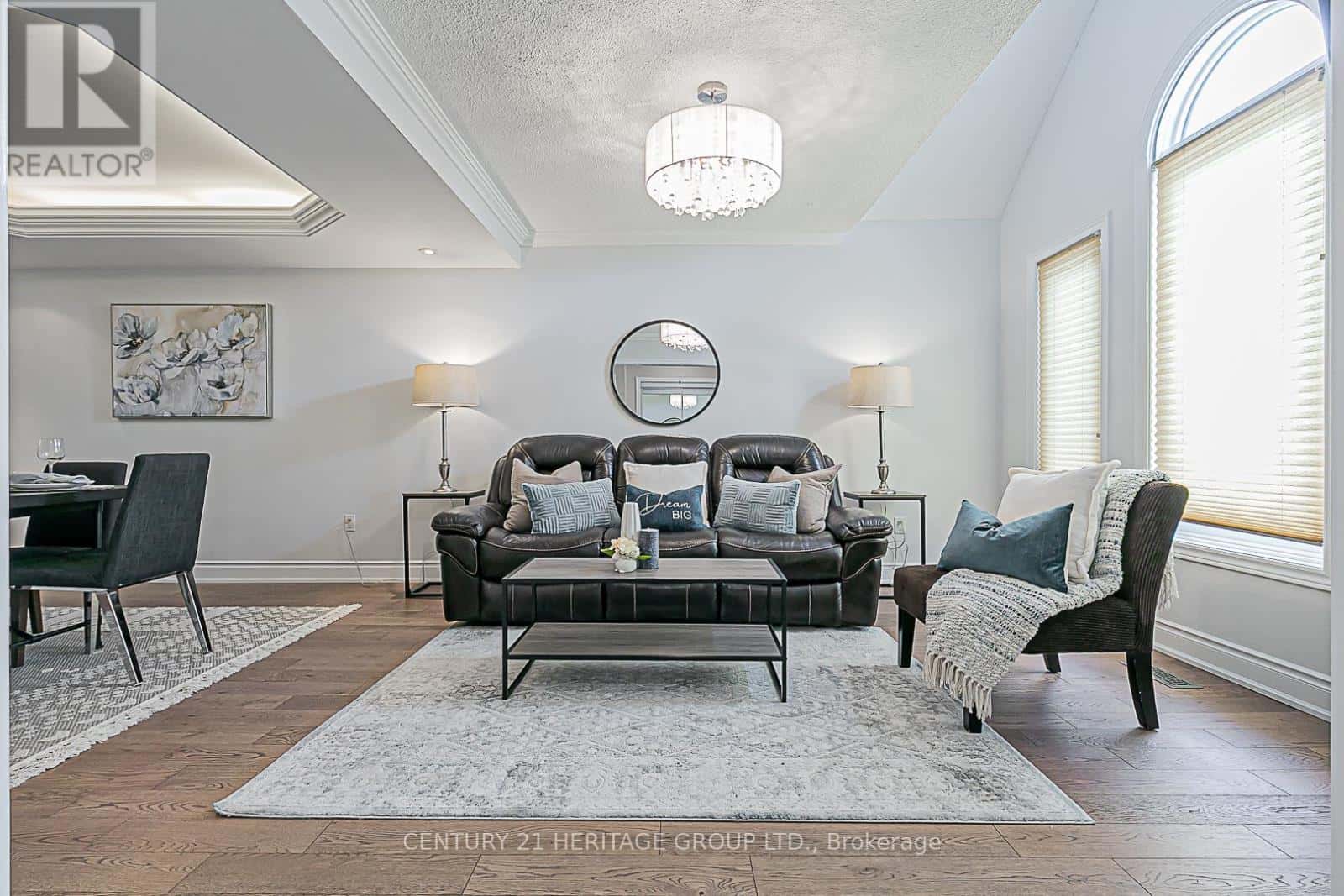 310 CHAMBERS CRESCENT — Newmarket (Armitage), Ontario - Photo 4 of 29