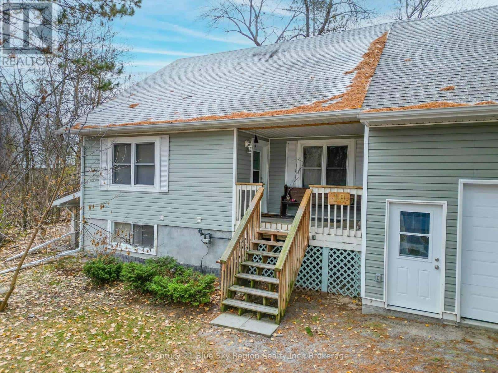 10 TORONTO STREET — Callander, Ontario - Photo 3 of 31