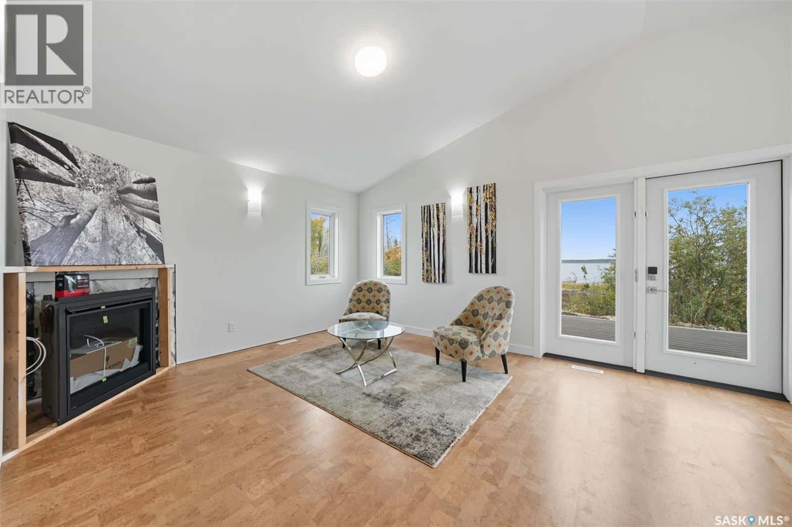 Meeting Lake Cottage Home — Meeting Lake, Saskatchewan - Photo 5 of 50