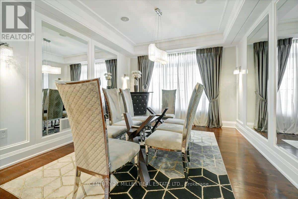 3298 LIPTAY AVENUE — Oakville (BC Bronte Creek), Ontario - Photo 5 of 51