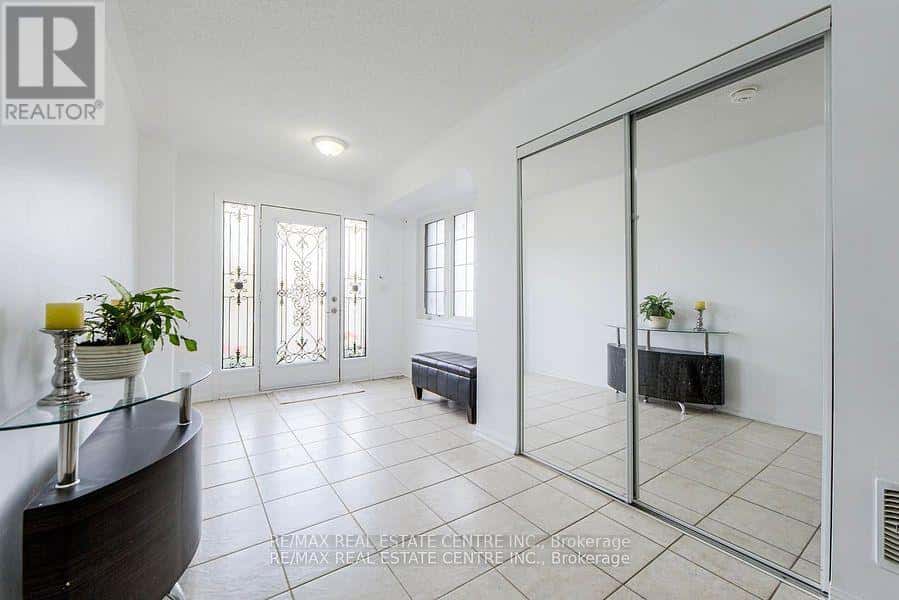 3 - 620 FERGUSON DRIVE — Milton (BE Beaty), Ontario - Photo 5 of 24