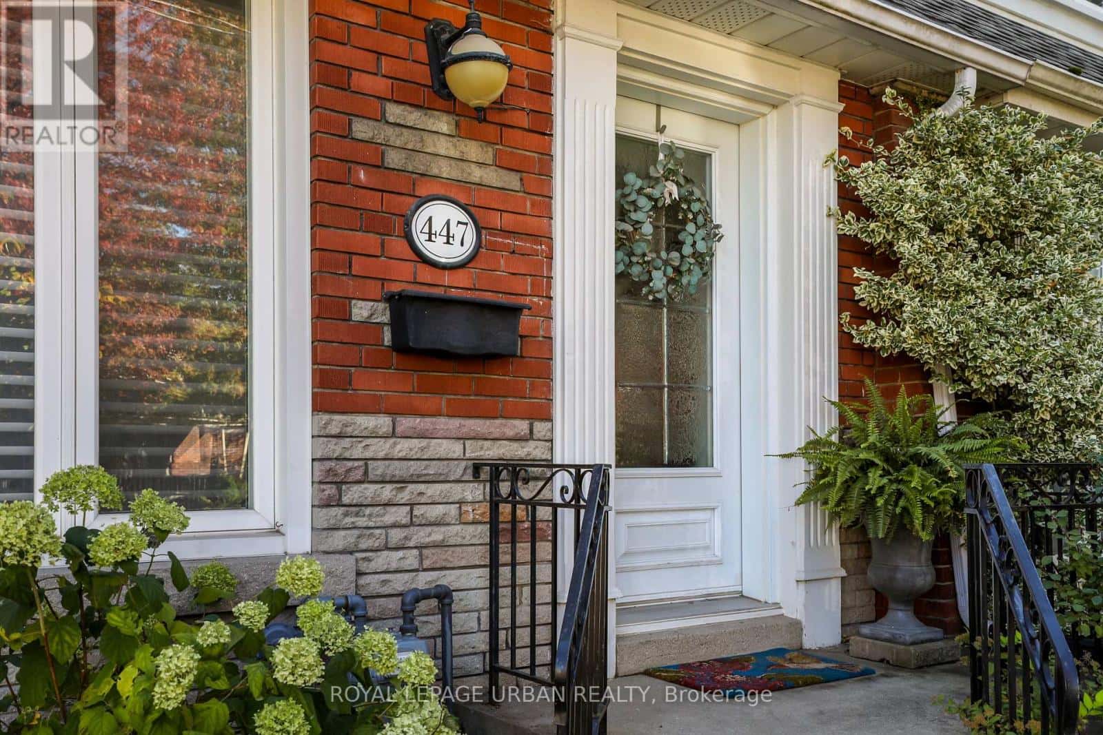 447 MILVERTON BOULEVARD — Toronto (Danforth), Ontario - Photo 3 of 42