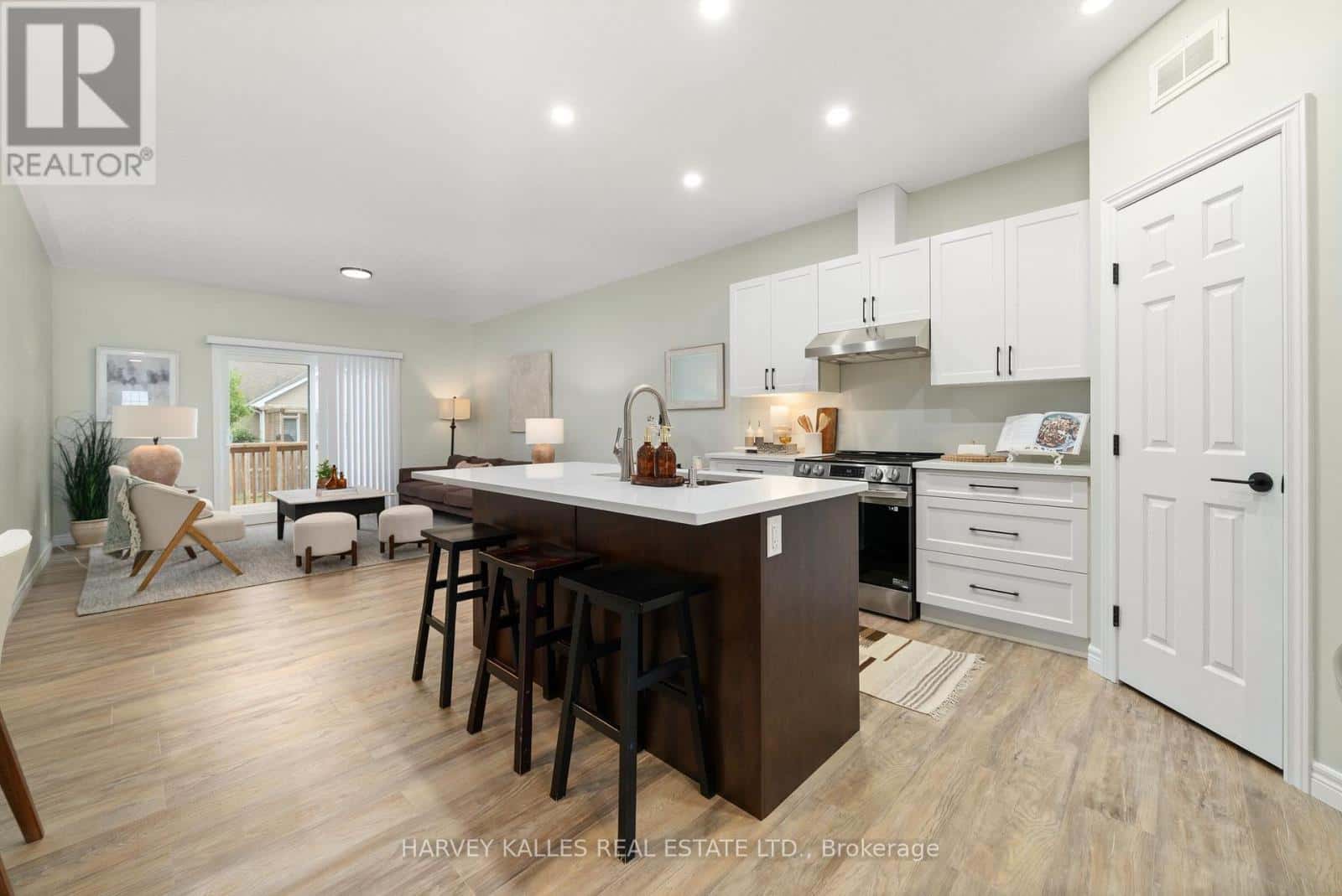 16 DAYTON COURT — Prince Edward County (Picton), Ontario - Photo 3 of 17