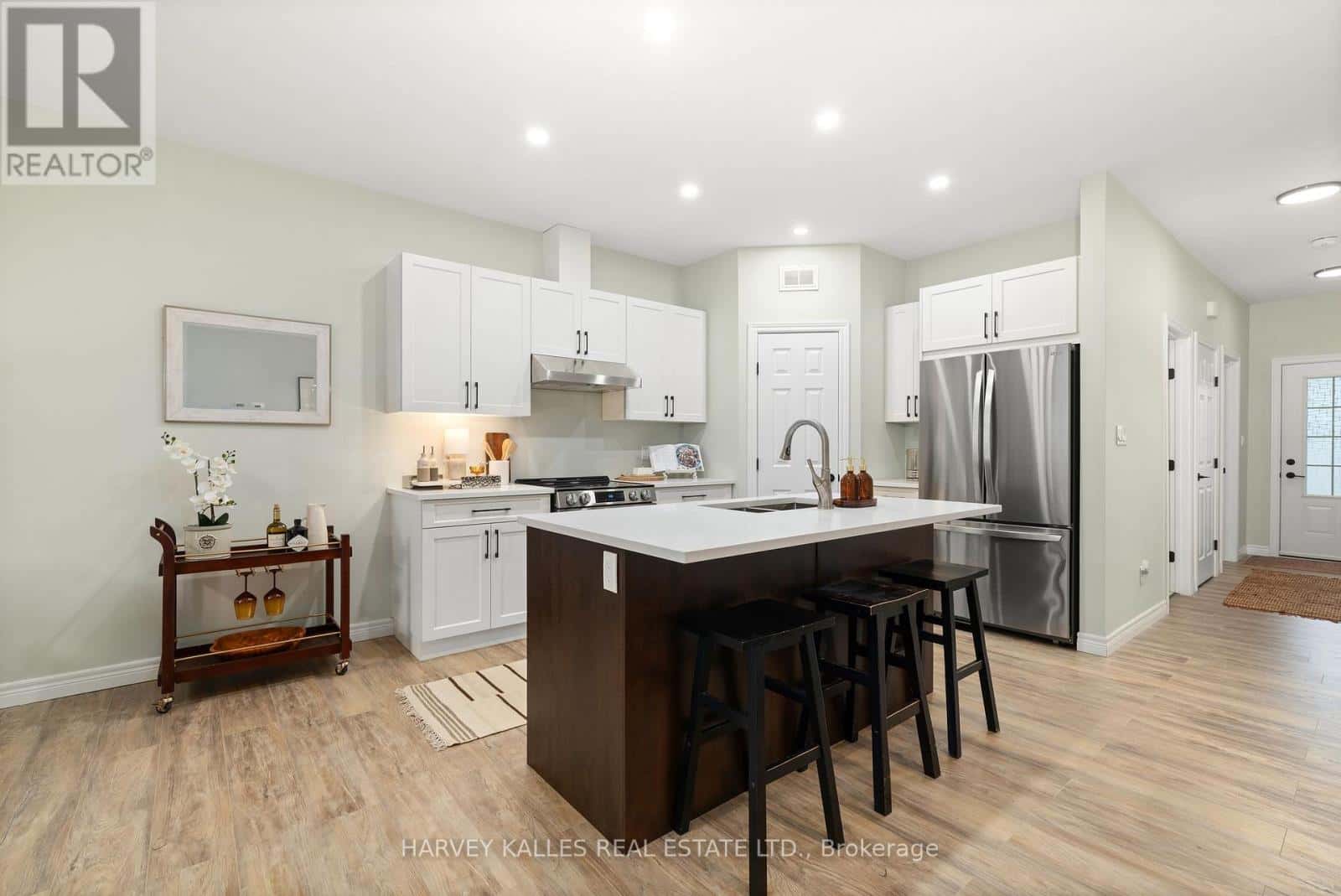 16 DAYTON COURT — Prince Edward County (Picton), Ontario - Photo 5 of 17